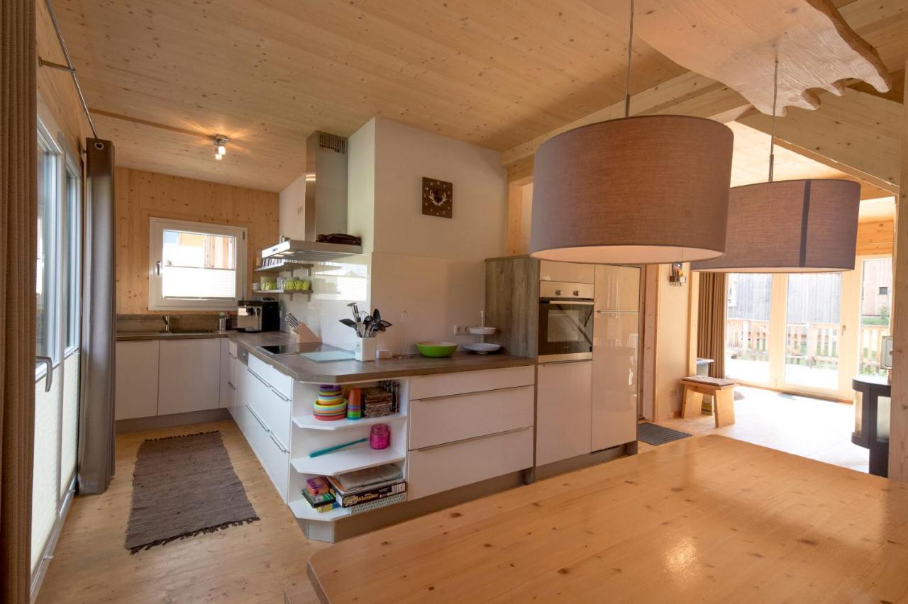 Hirsch Chalet Sankt Lorenzen ob Murau Buitenkant foto